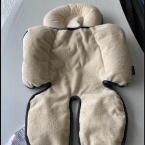 Britax infant insert